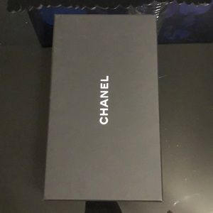 Chanel Wallet On Chain Box